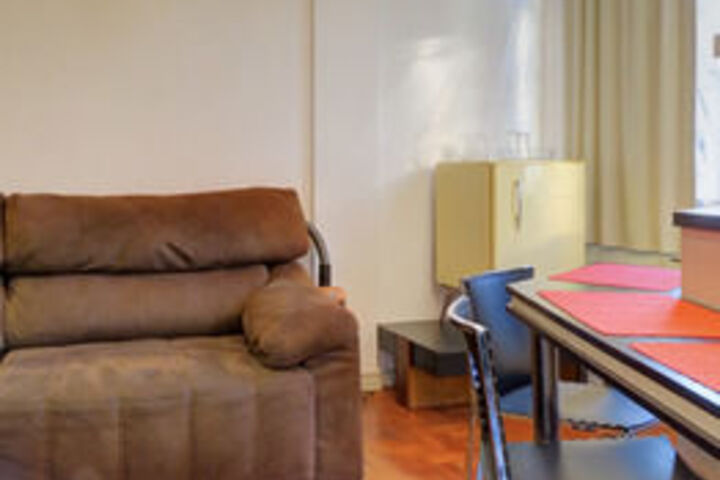 Room 11 of 20