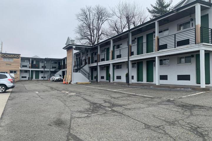 Domino Inn in North Bergen, NJ