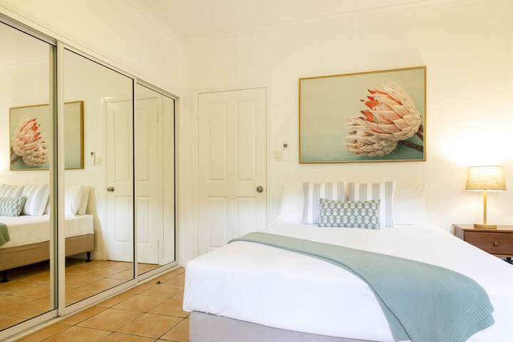 Room 7 of 80