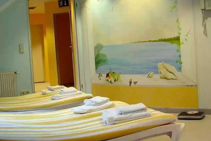 Steam room