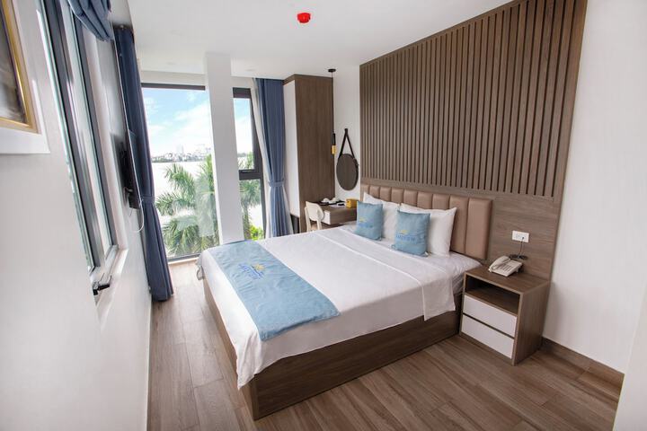 Room 7 of 75