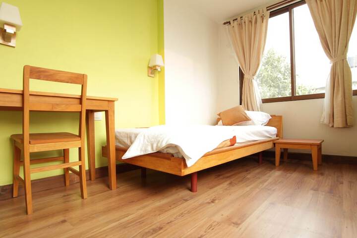 Room 3 of 19