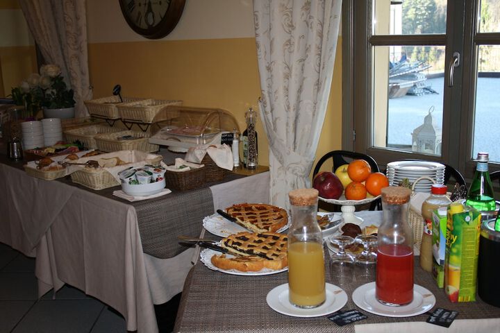 Dining 62 of 92
