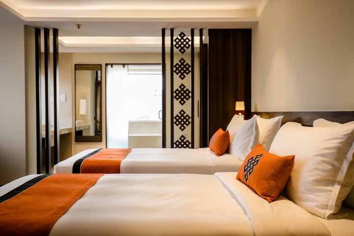 Room 14 of 120
