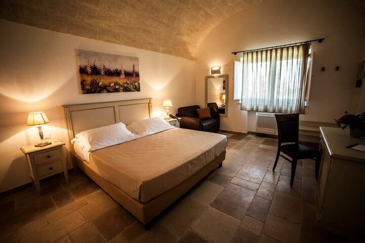 Room 4 of 46