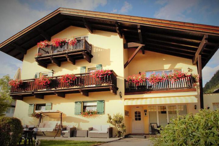 Alpenlandhaus Menardi