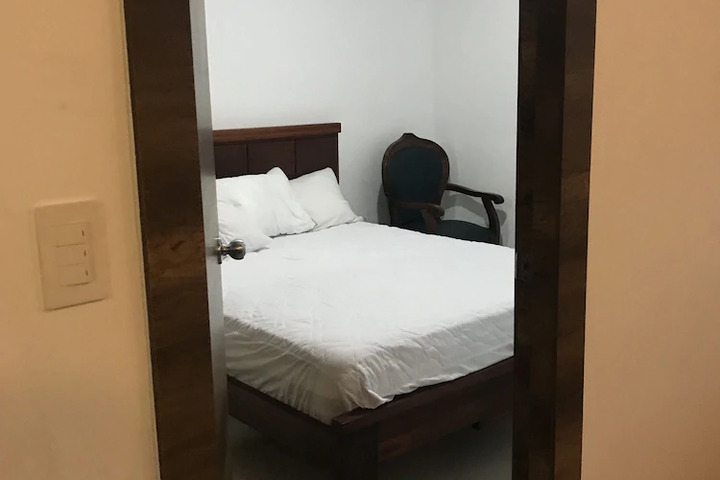 Room 7 of 7