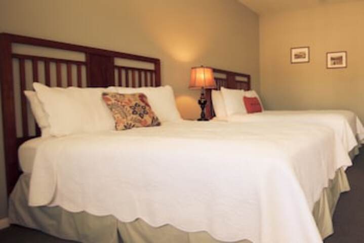 Room 4 of 42