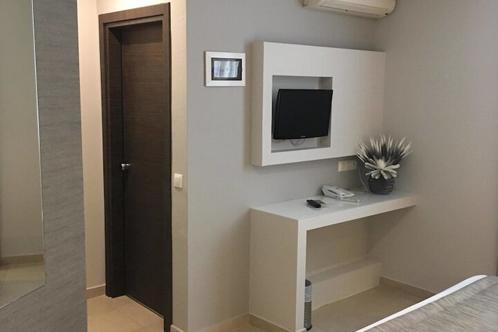 Room 50 of 70