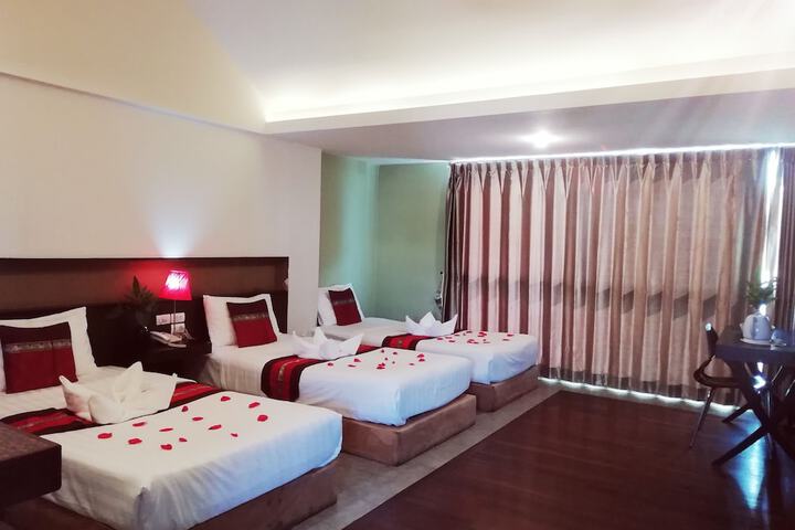 Room 15 of 76