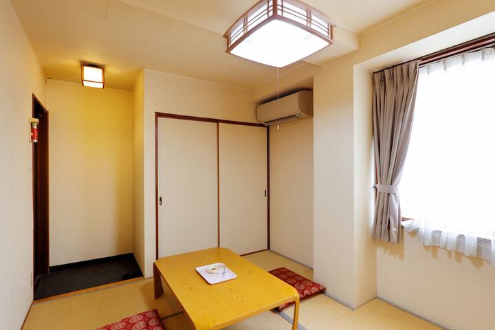 Room 29 of 64