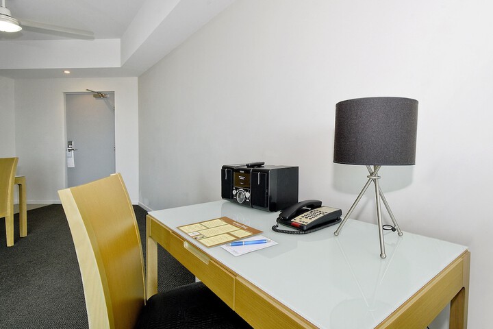 Room 6 of 133