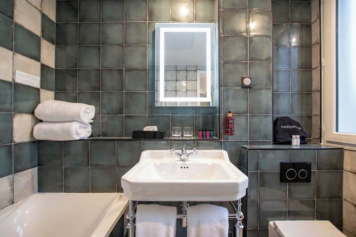Bath Interior
