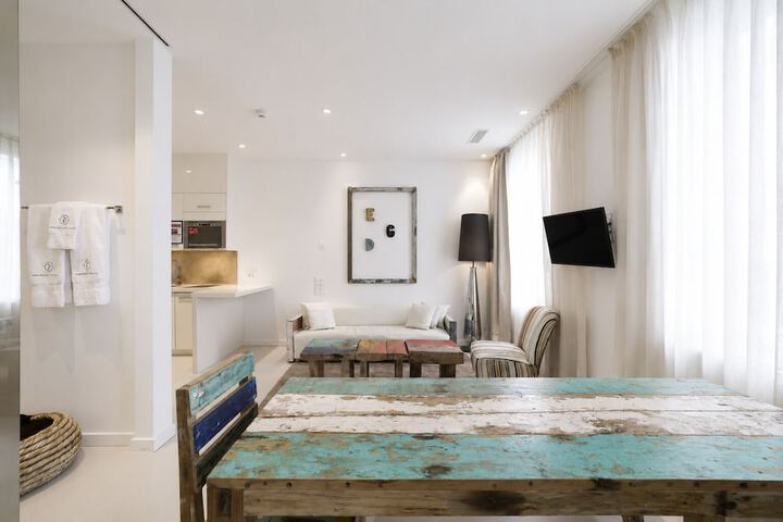 Room 42 of 124