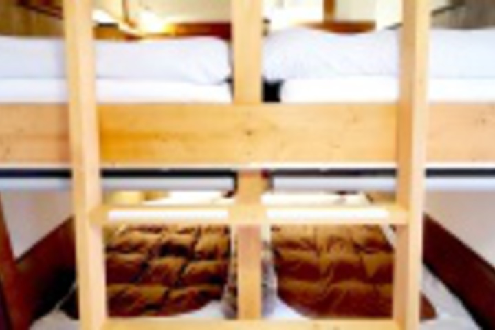 Room 90 of 192