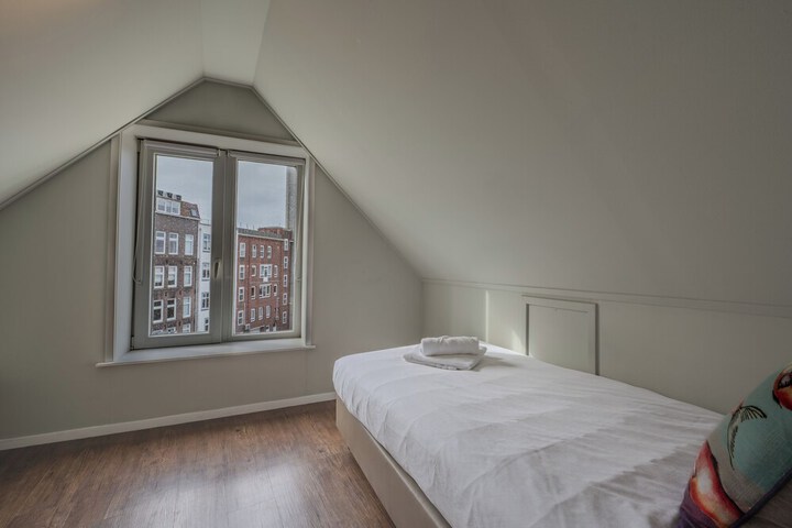 Room 22 of 59