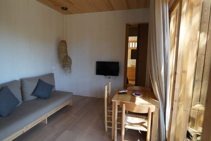 Room 9 of 24