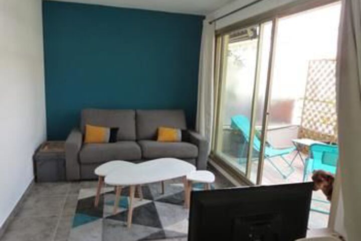 Studio in Nice With Furnished Terrace and Wifi