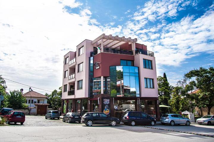 Property image 1