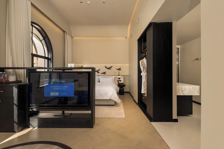 Room 46 of 134