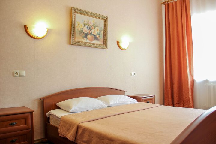 Room 5 of 54