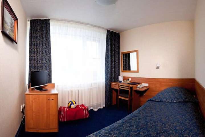Room 15 of 99