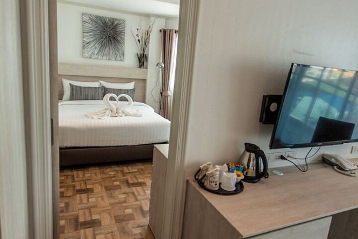 Room 30 of 64