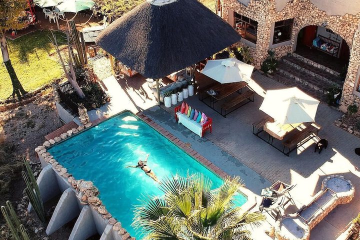 Hotel Pool