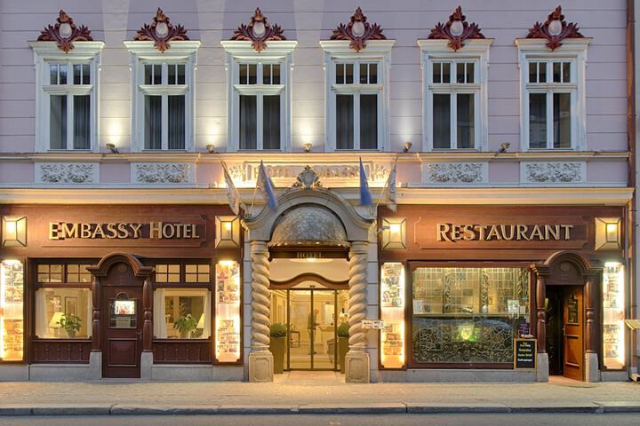 Hotel Embassy