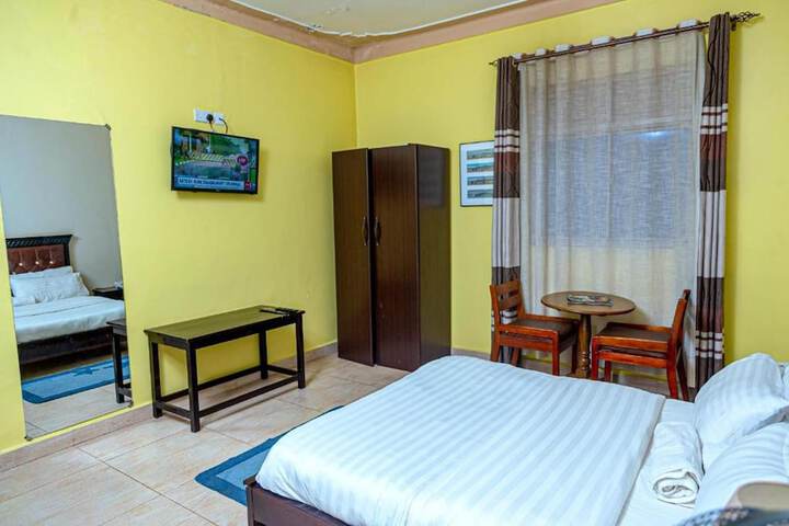 Room 7 of 31