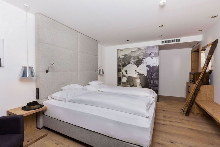 Room 16 of 47