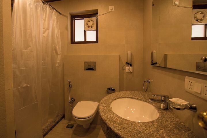 Room 36 of 59
