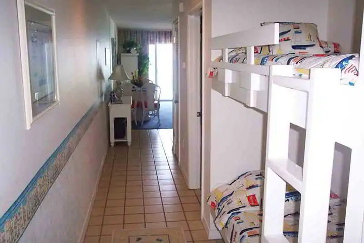 hotel_rooms
