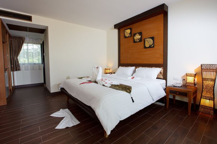 Room 9 of 150