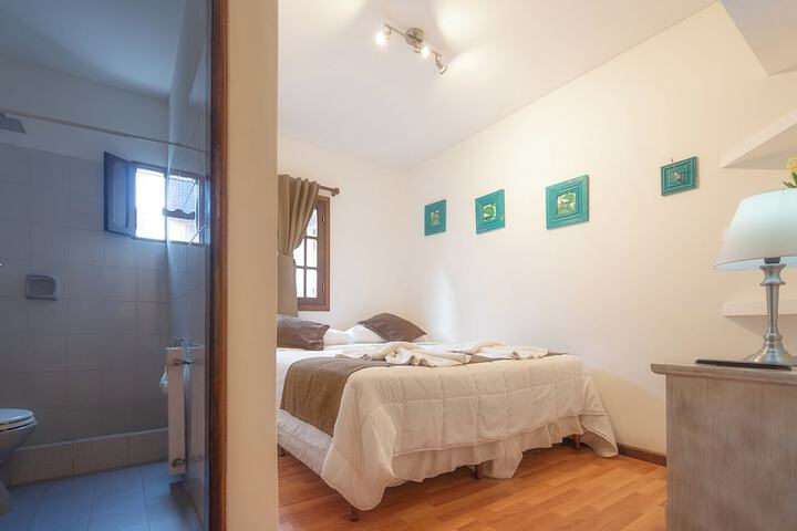 Room 3 of 36