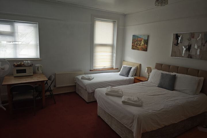 Room 22 of 153