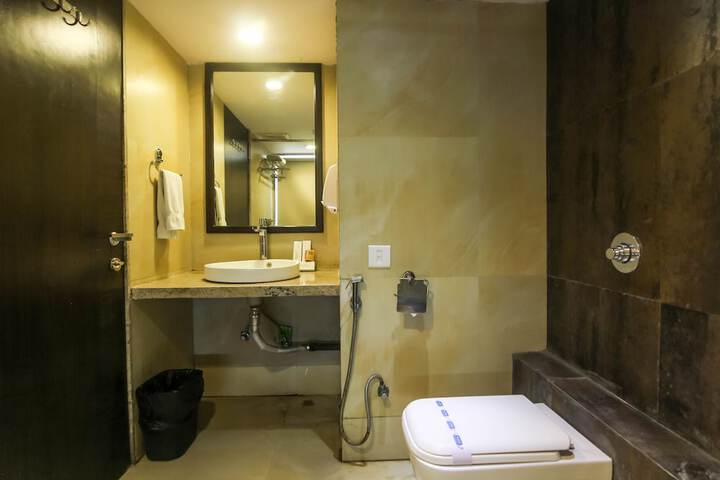 Room 42 of 64
