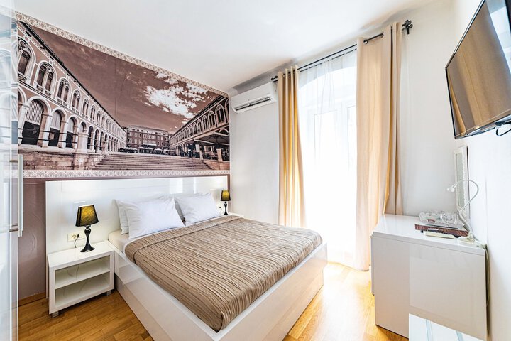 Room 21 of 44