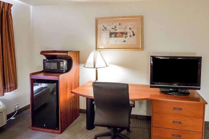 Room 7 of 44