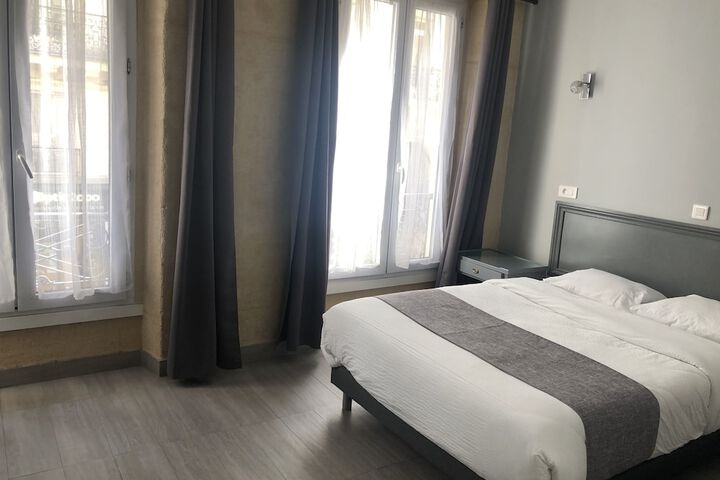 Room 9 of 24