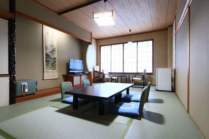 Room 14 of 51