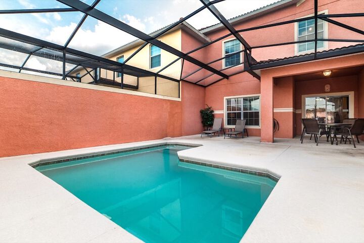 Pool 22 of 37