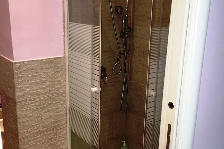 Room 21 of 42