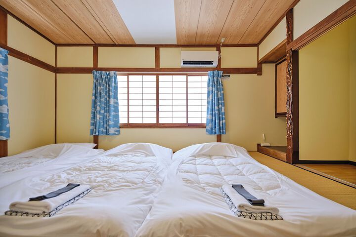 Room 44 of 80