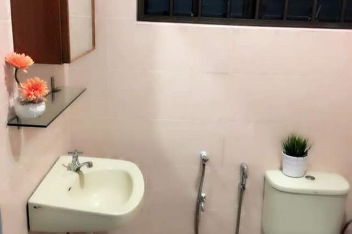 Room 14 of 17