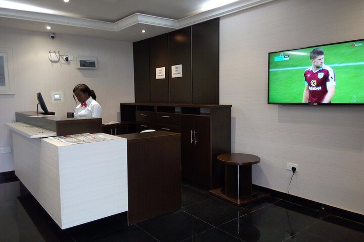 ROYAL RESORTS IBADAN