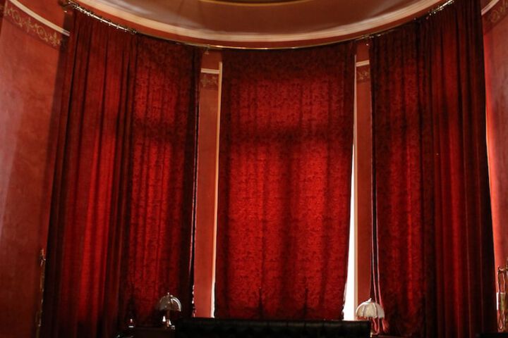 Room 9 of 141