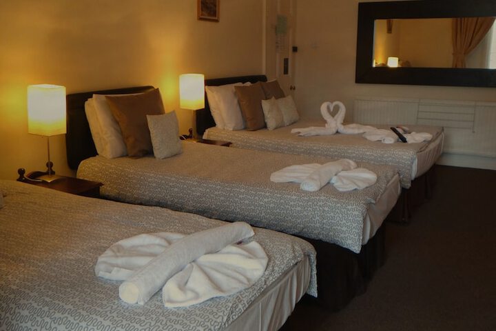 Room 15 of 130