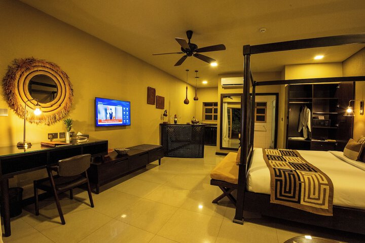 Room 37 of 173