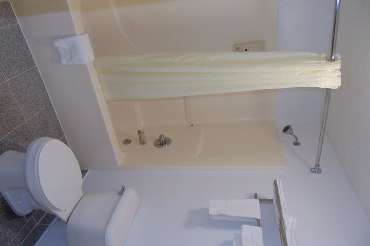 1 King Bed Accessible (1 of 6)